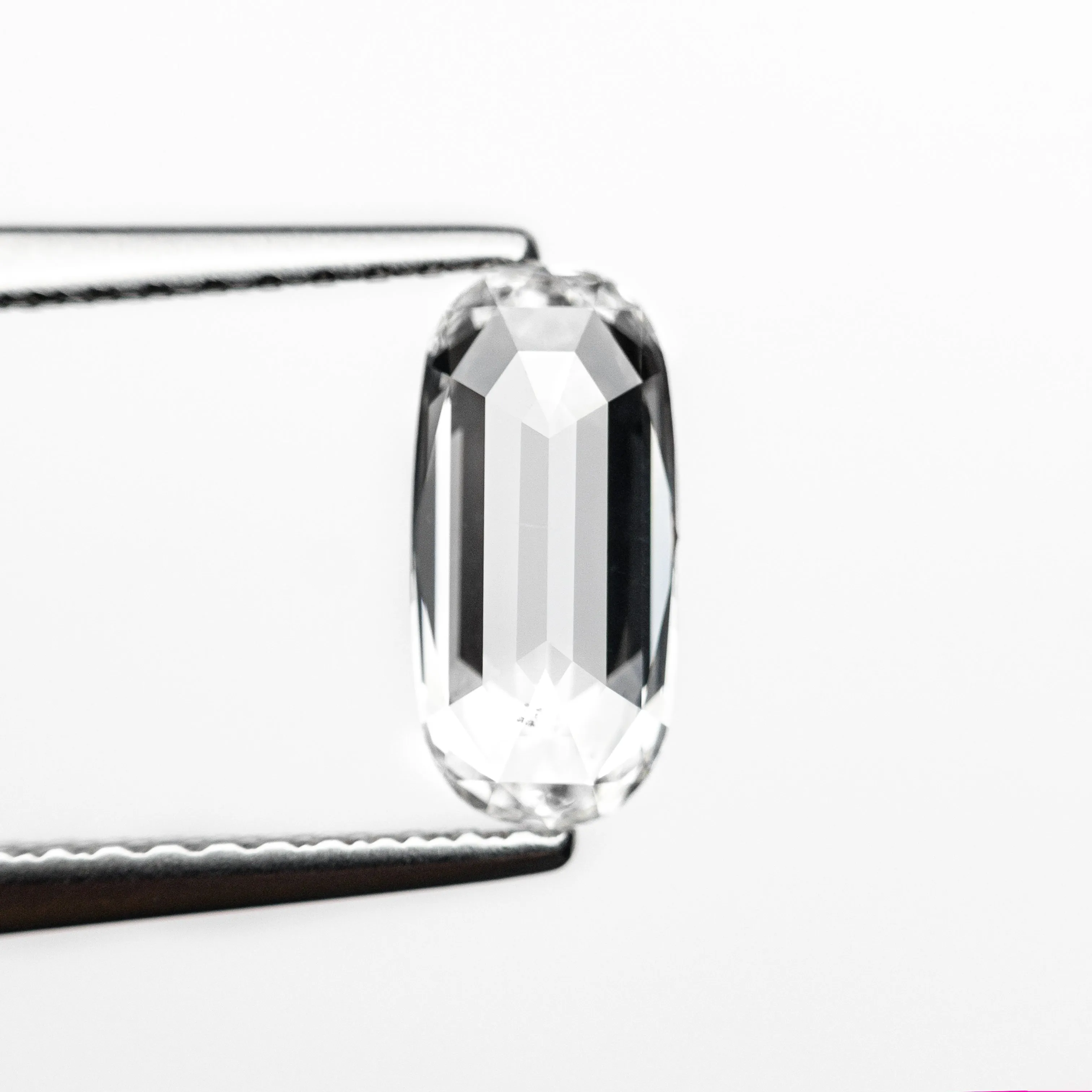 1.01ct 8.82x4.17x2.60mm SI1 F Oval Brilliant 23913-01