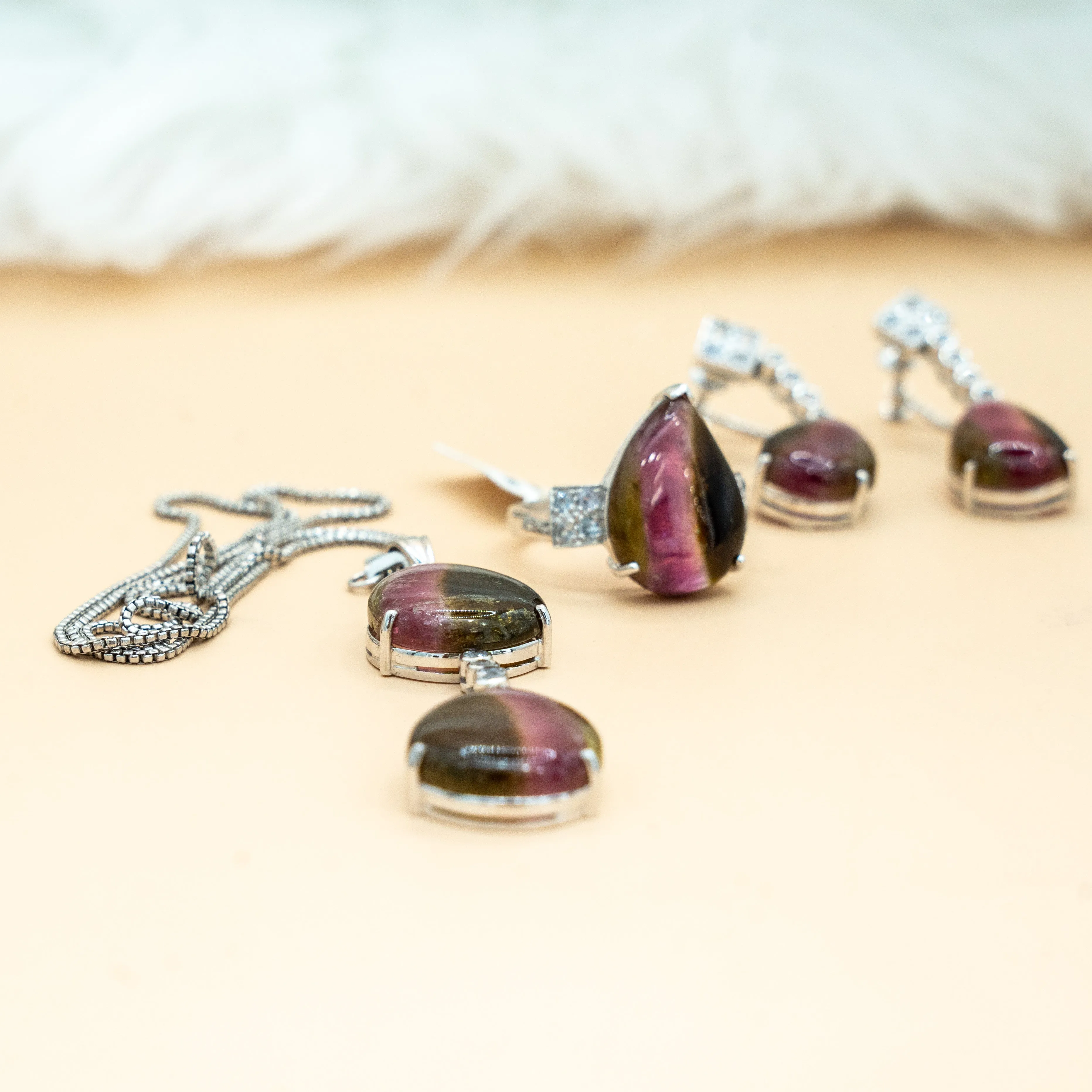 10K White Gold Diamond Water Drop Jewelry Set / 29gr