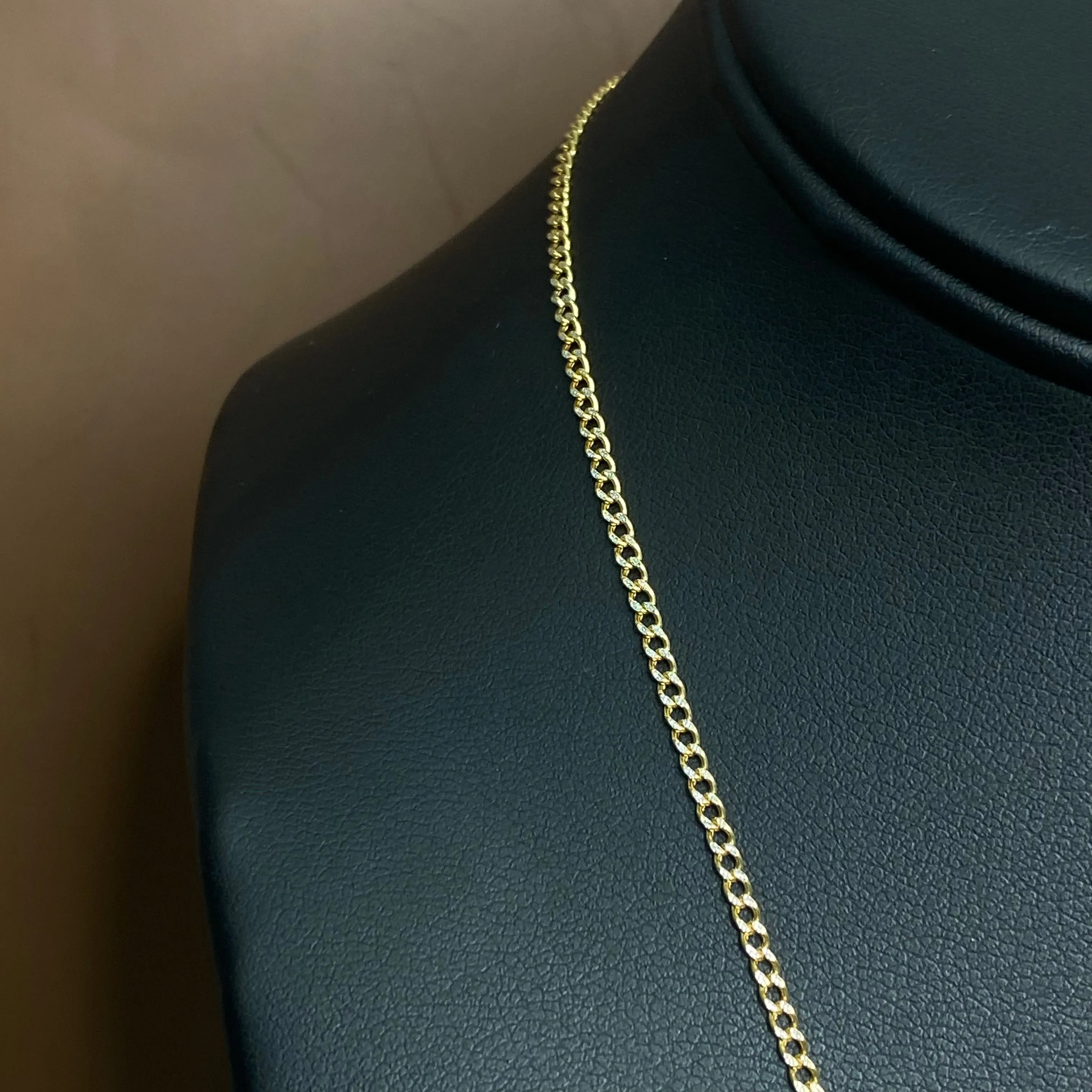 10K Yellow Gold American Cuban Link Chain Diamond Cut / 1.8gr / 1.9mm / 18in