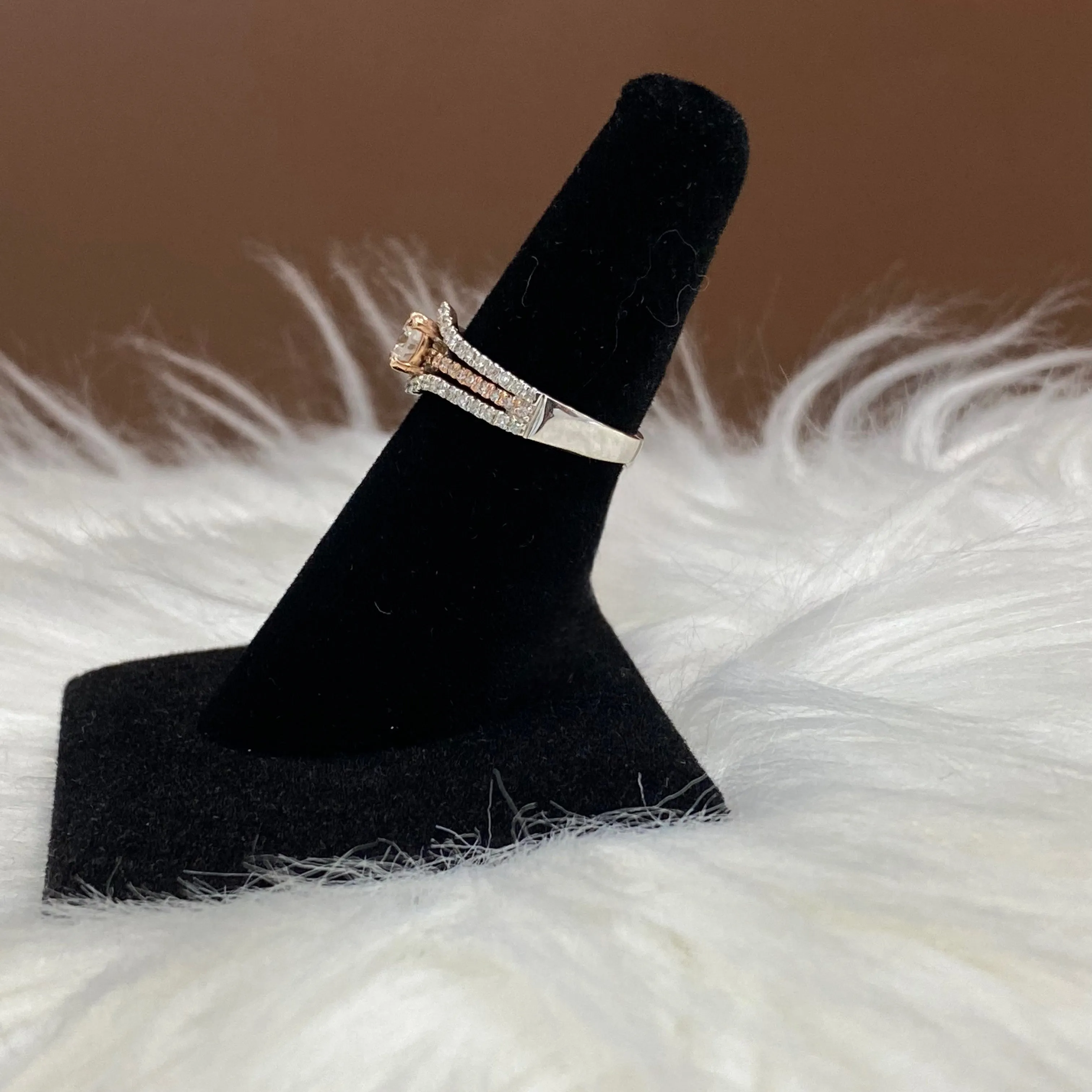 14K Two Tone Gold Luxury Ring 0.95Ct / 3.4gr / 6.5in