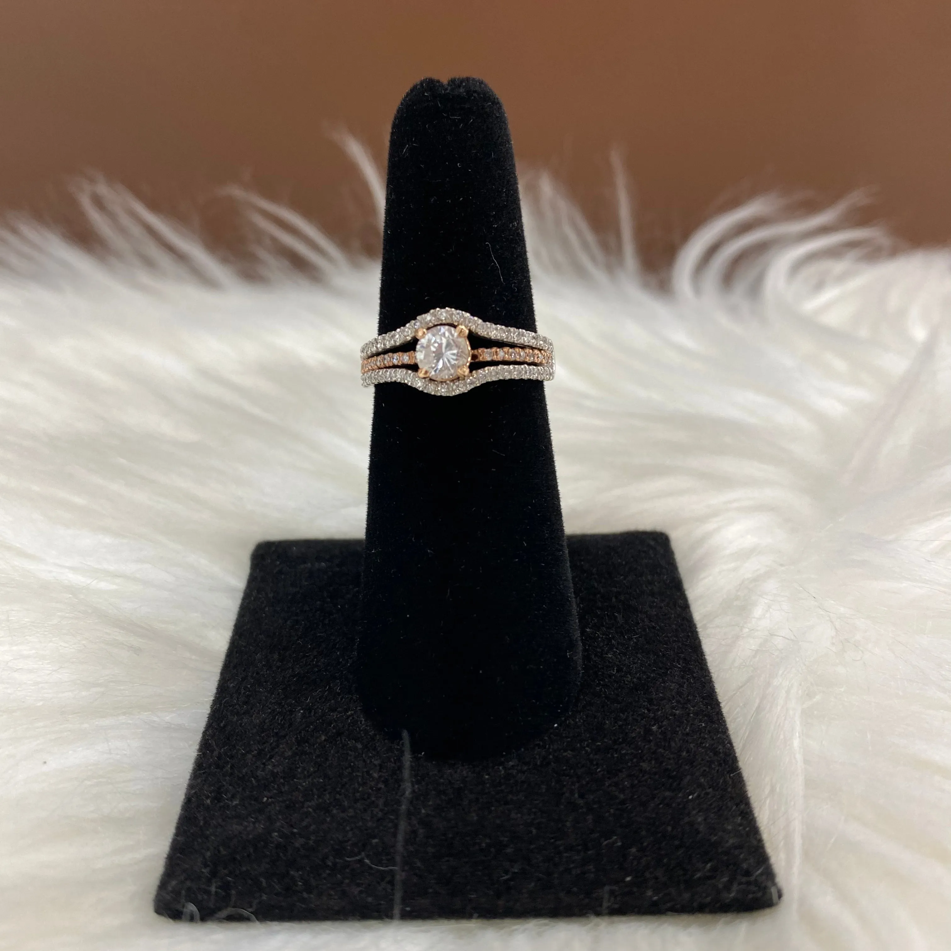 14K Two Tone Gold Luxury Ring 0.95Ct / 3.4gr / 6.5in