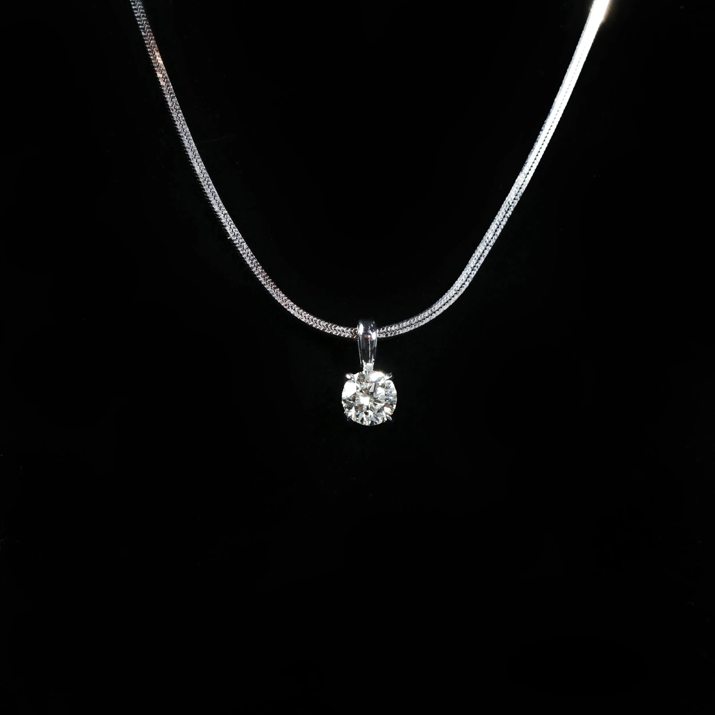14k White Gold 0.25 Carat Diamond Pendant