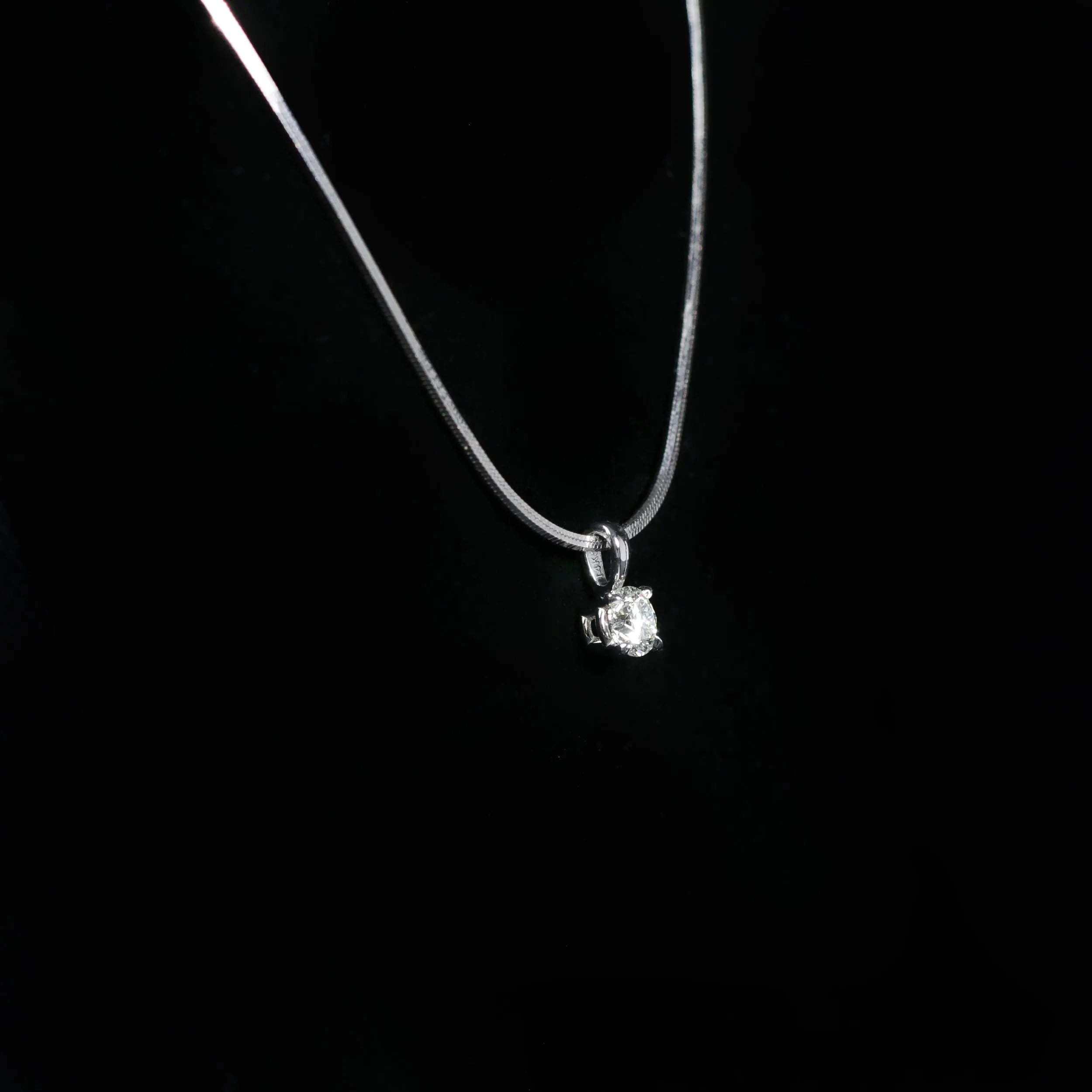 14k White Gold 0.25 Carat Diamond Pendant