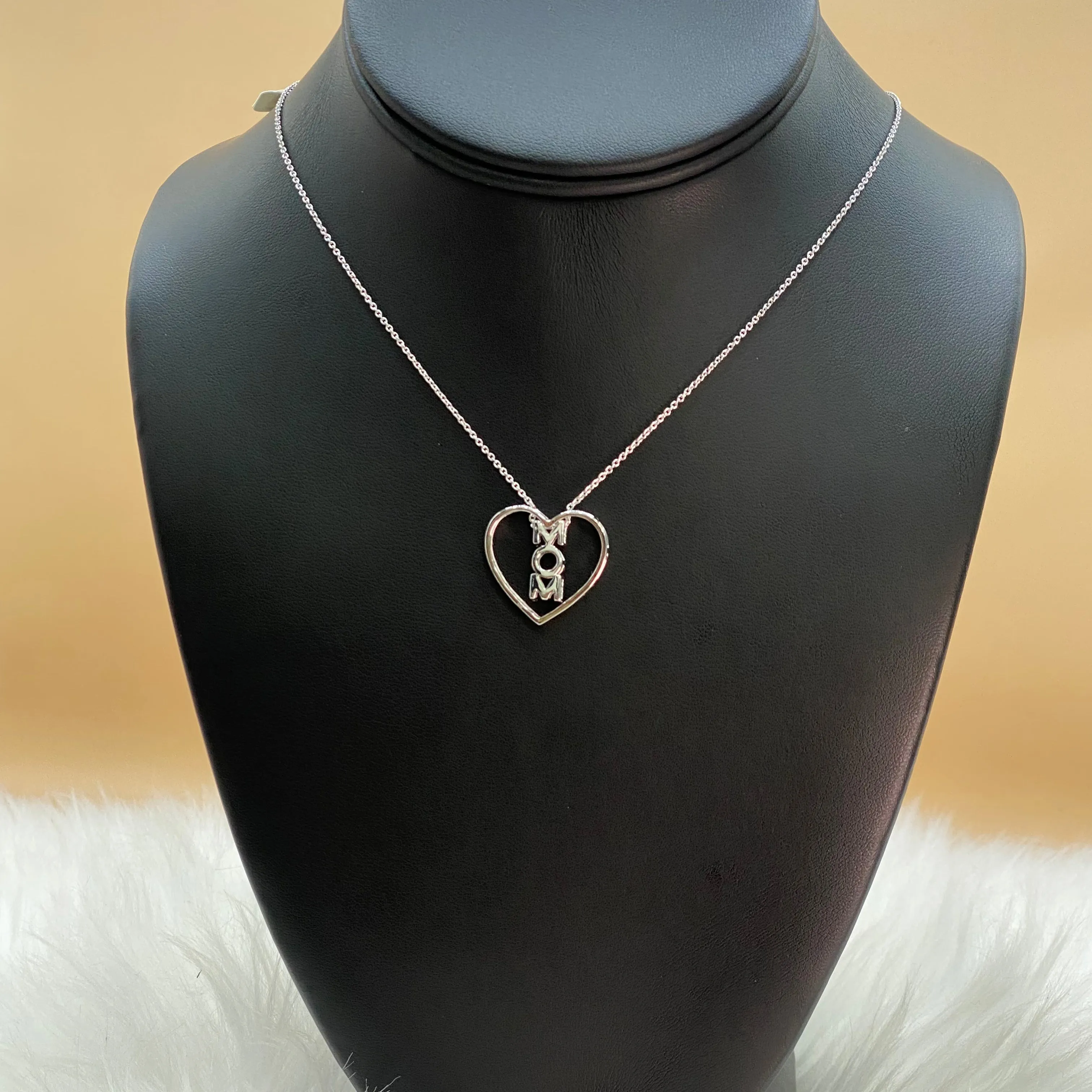 14K White Gold Heart Mom Jewelry Set With Diamond / 4gr