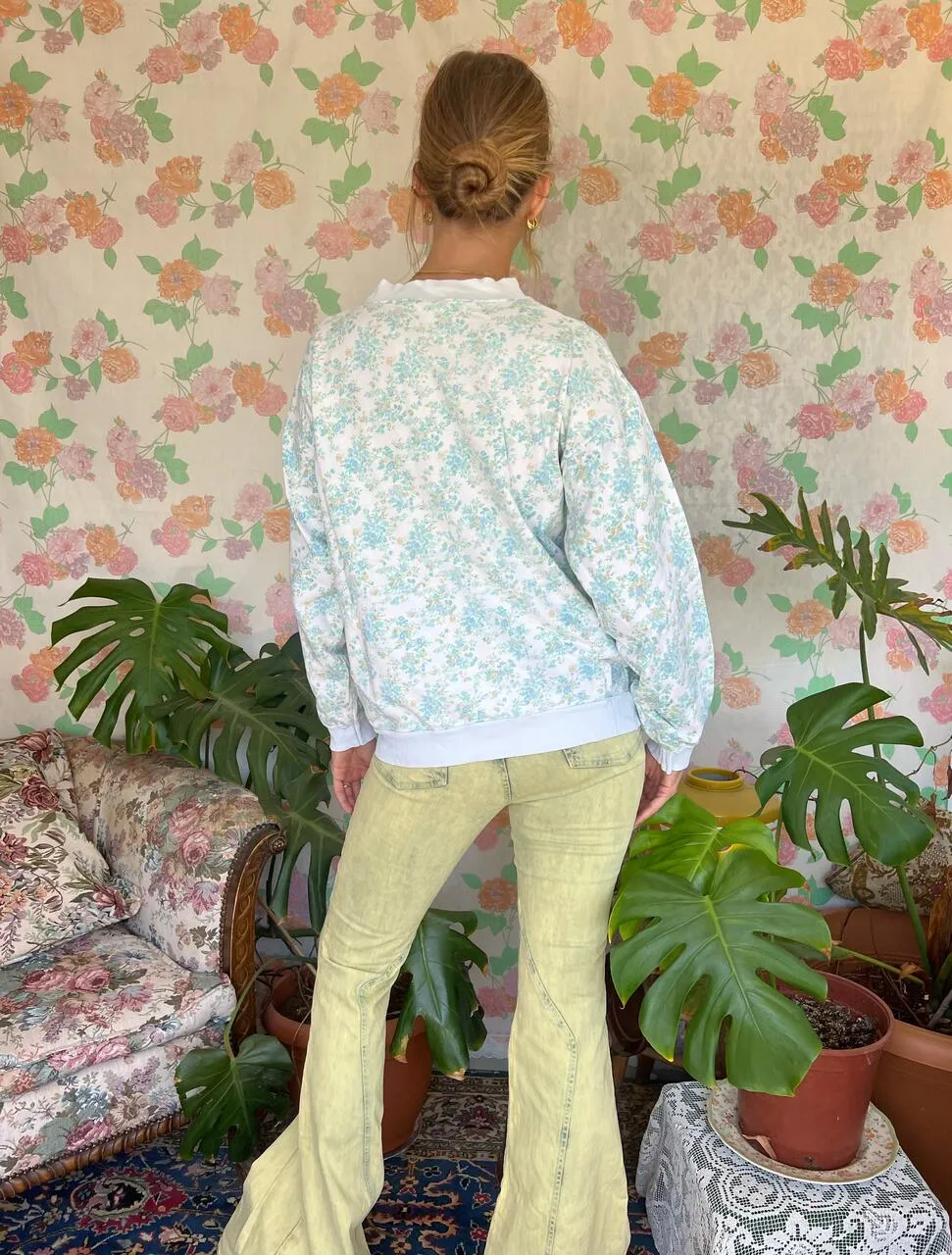 90's Dreamy Sweatshirt