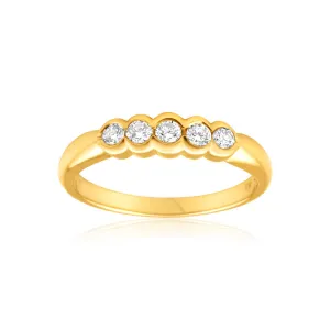 9ct Yellow Gold Diamond Ring Set with 5 Brilliant Diamonds