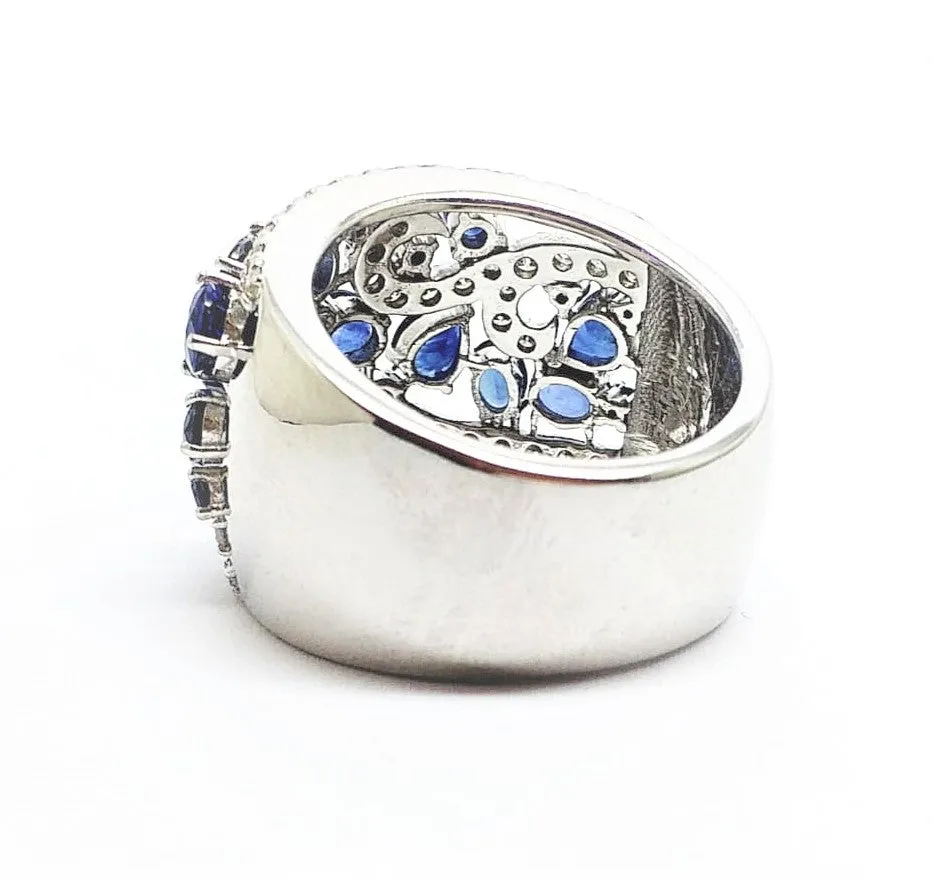 Blue sapphire & Diamond wide band ring in white gold (18MM)