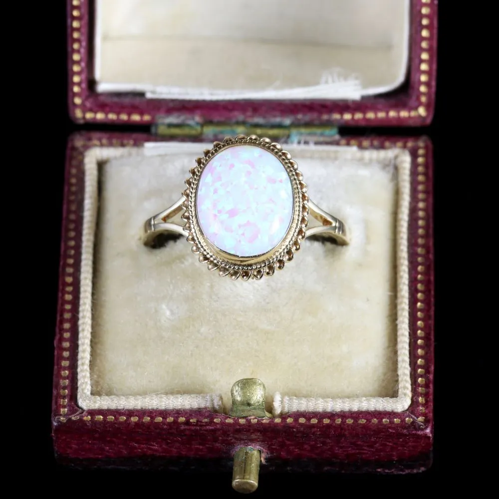 Fancy Opal Gold Ring 9Ct Gold 6Ct Opal
