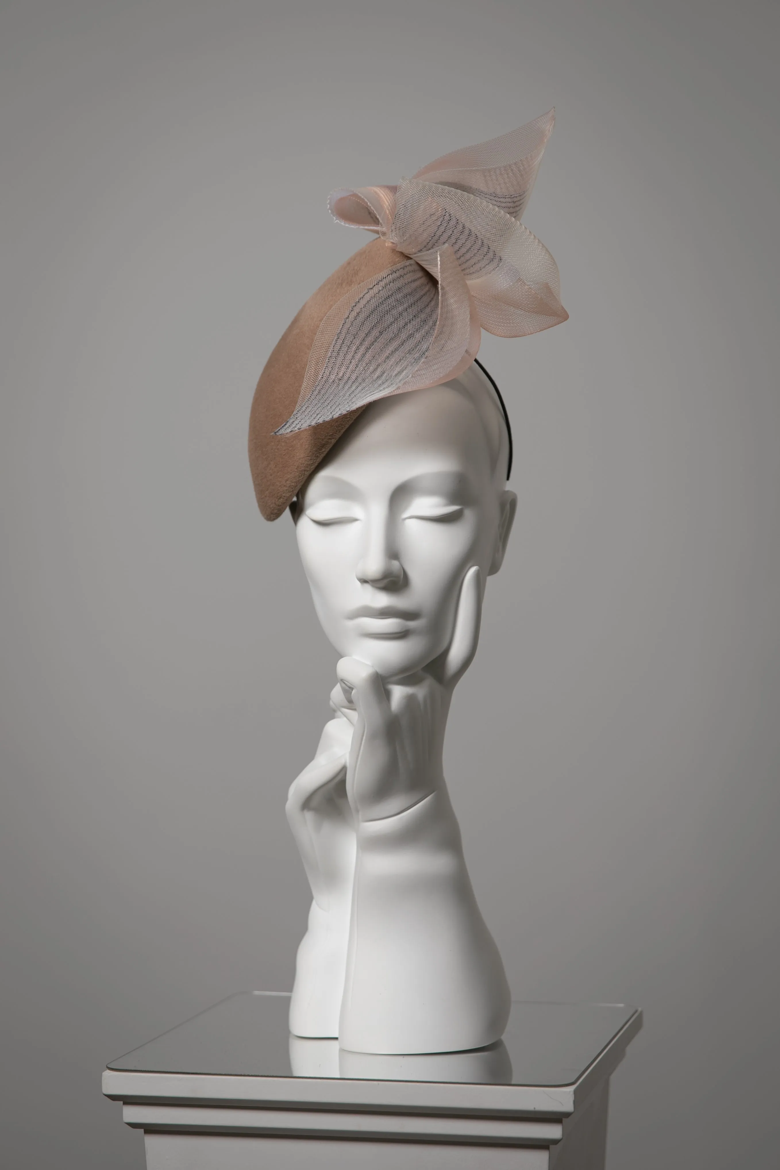 Felt Occasion Hat with Crin  - Onda