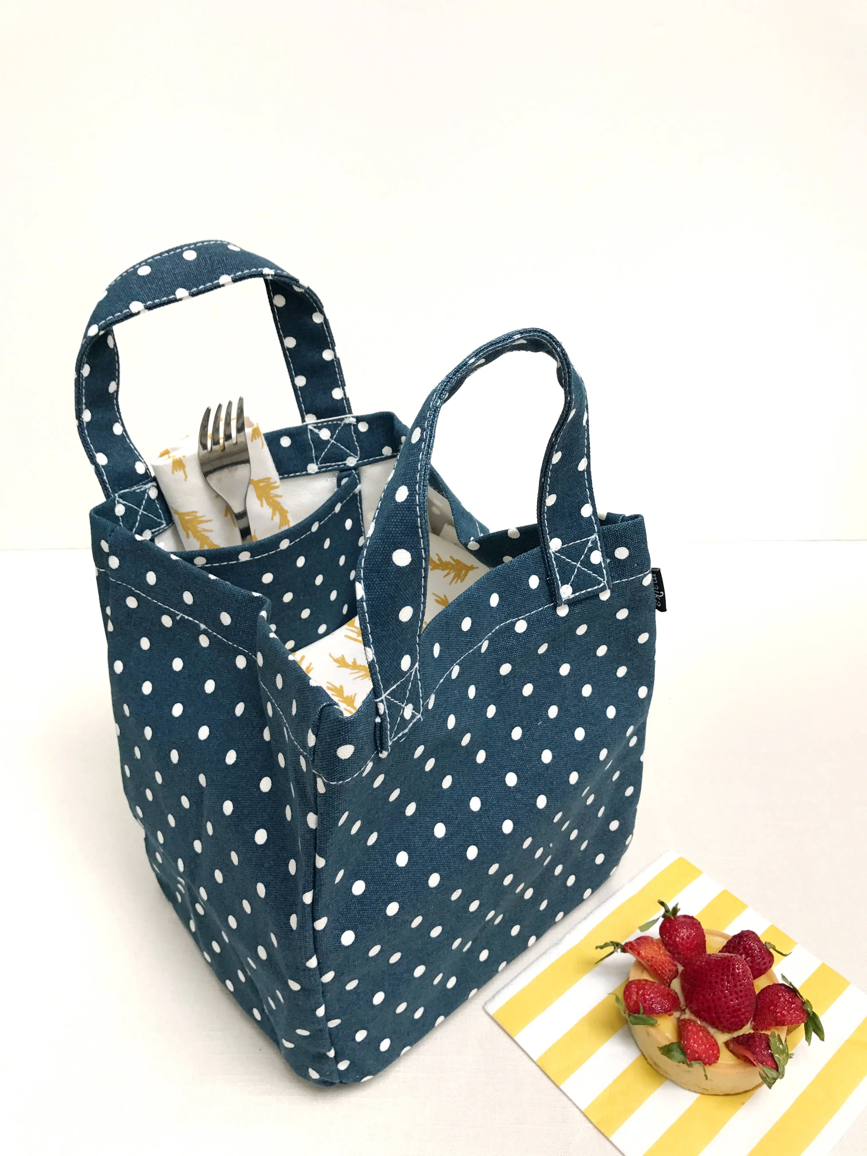 MAIKA | Lunch Tote :: Sierra