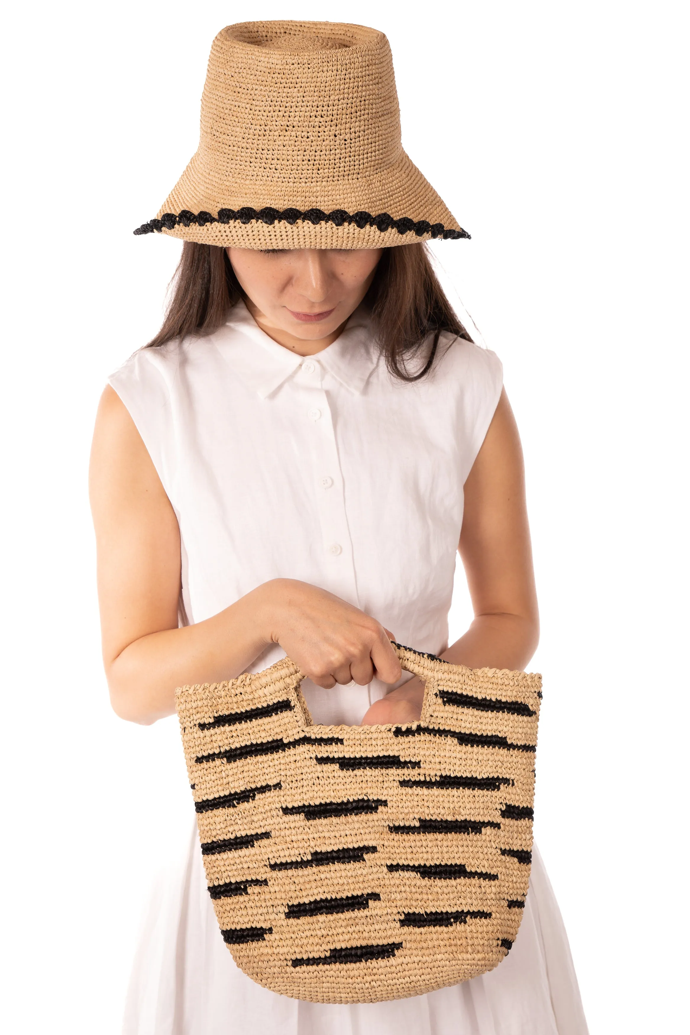 Mini ConCon Crochet Petite Straw Basket