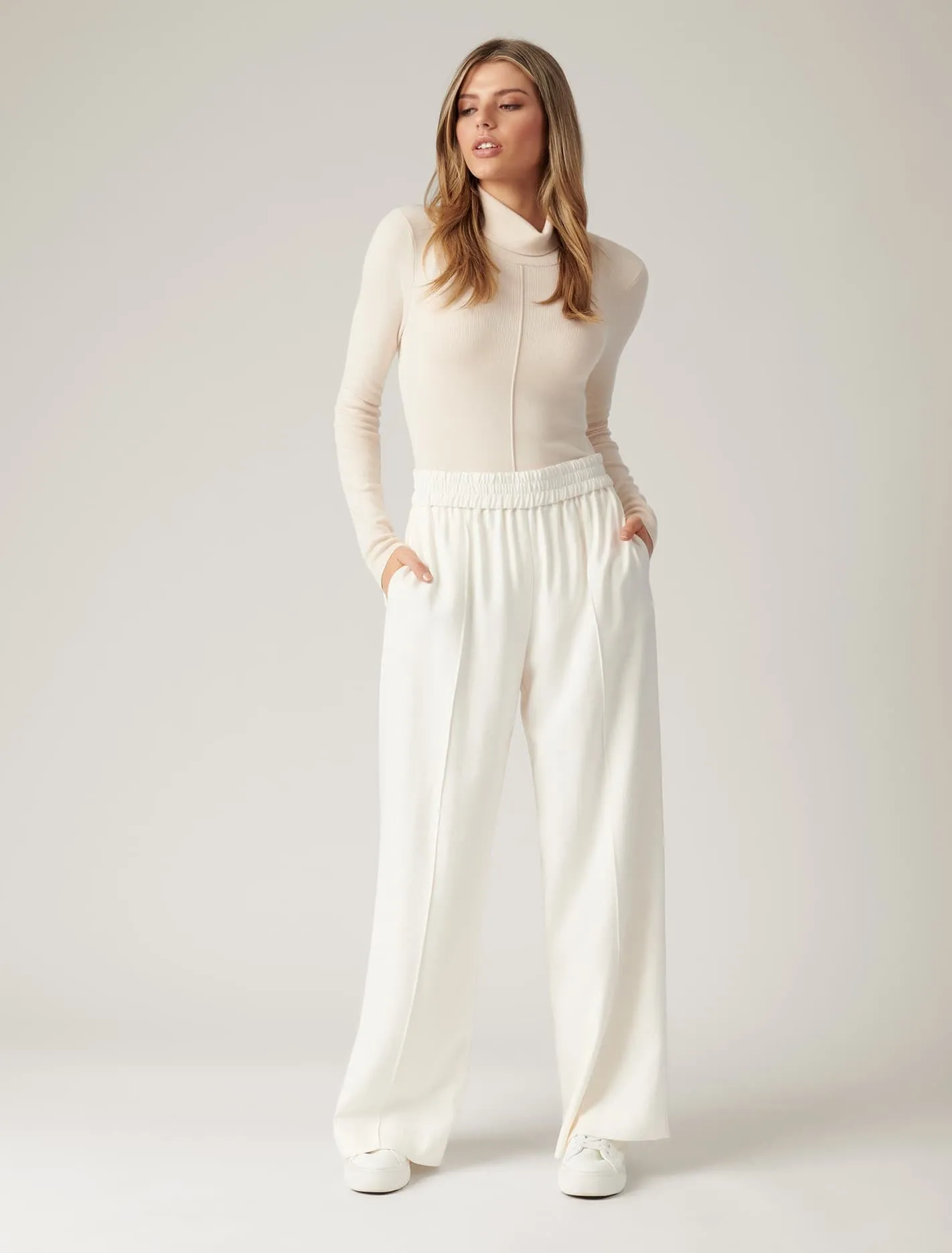 Petra Wide Leg Pintuck Pant