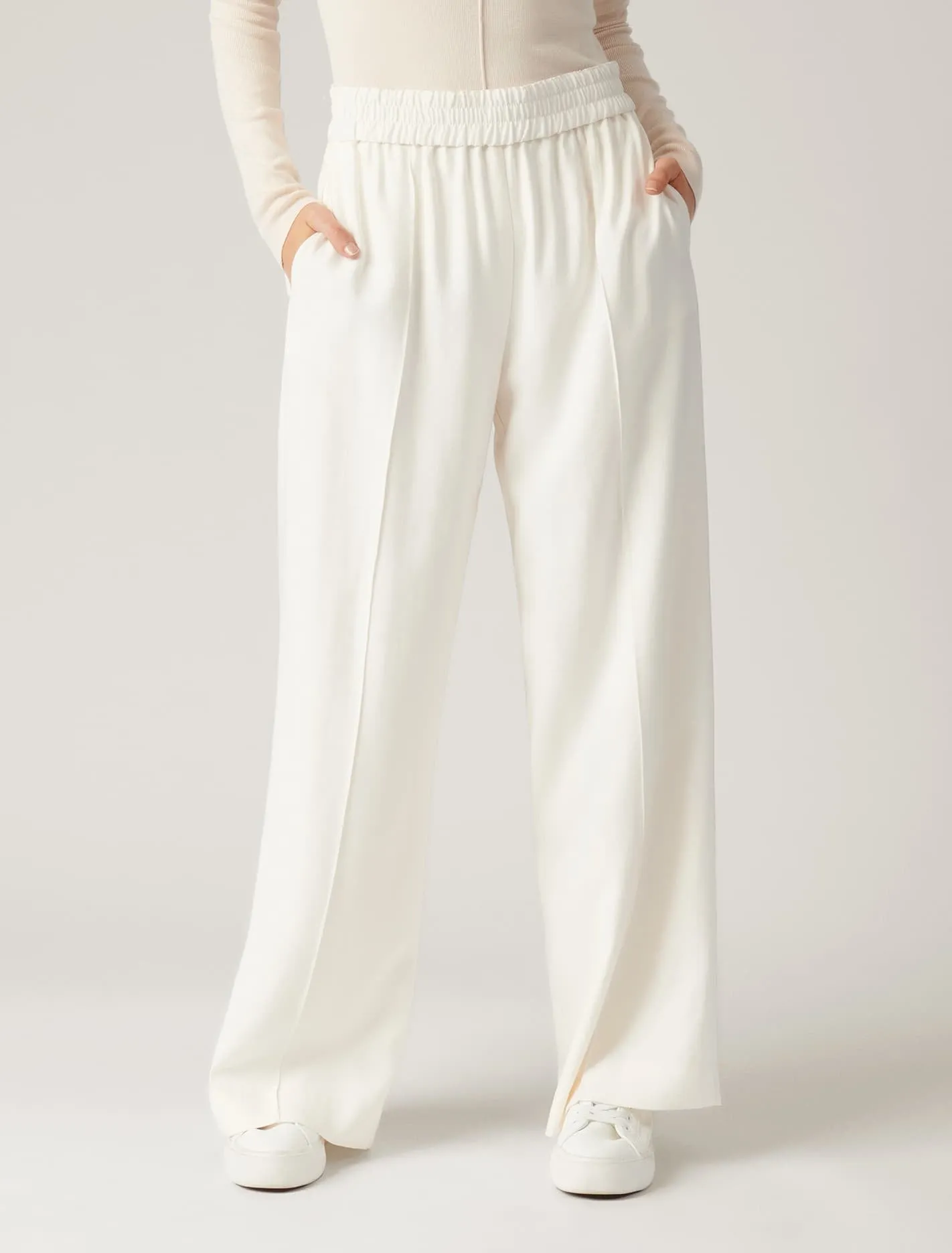 Petra Wide Leg Pintuck Pant