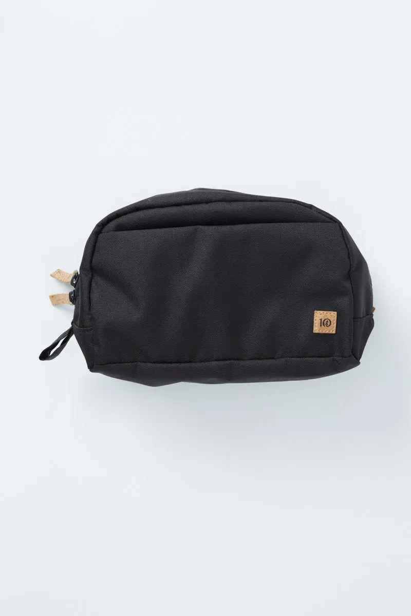 Quest 4L Toiletry Bag