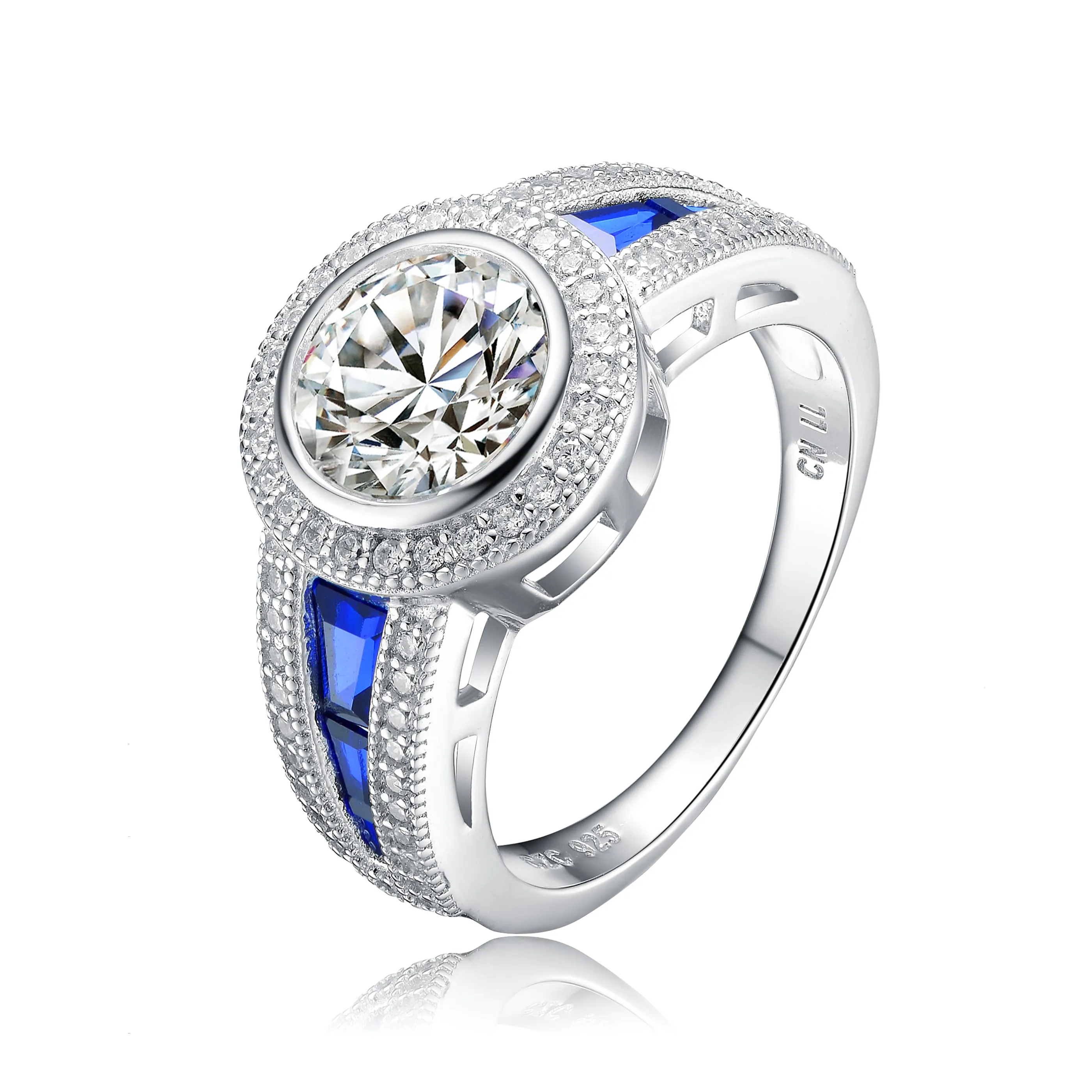 Renée Statement Halo Cluster Pave Ring