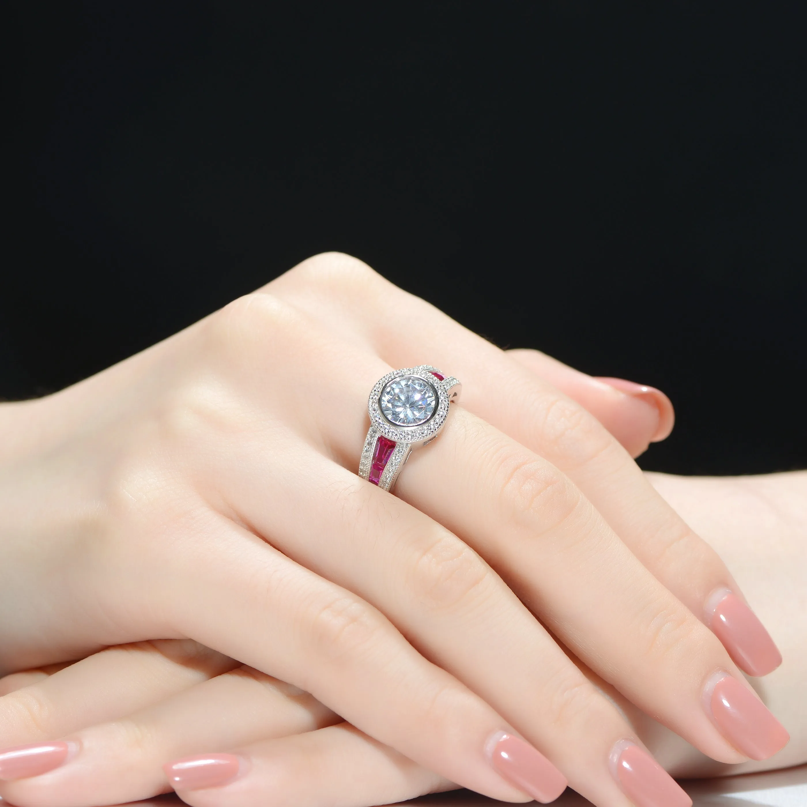 Renée Statement Halo Cluster Pave Ring
