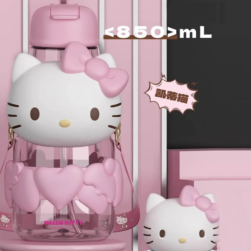 Sanrio Stylish High-Capacity Water Bottle for Summer 850ml