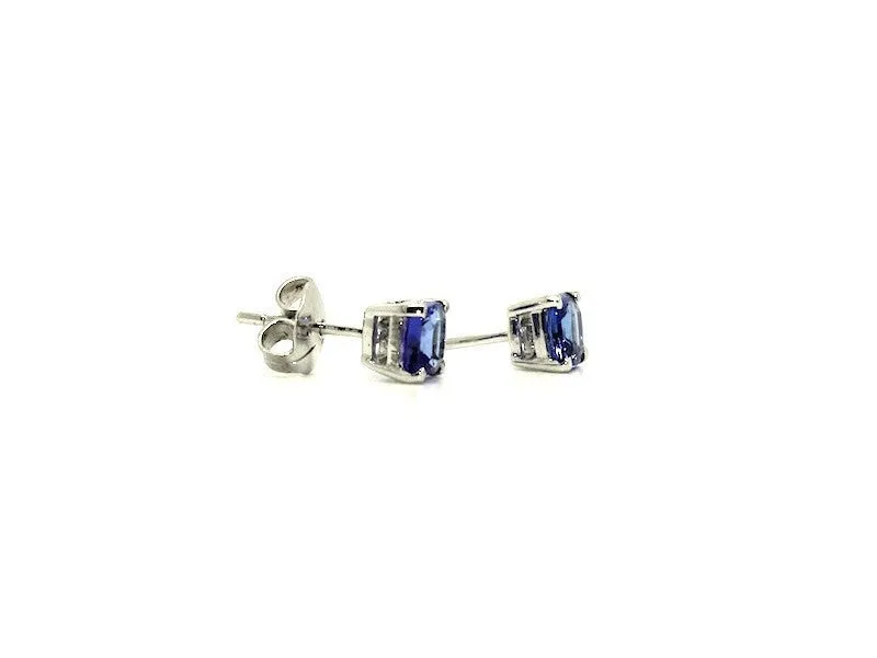 Tanzanite Stud Cushion Cut Ad No.1059 (5mm )